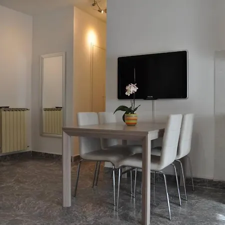 Apartment Wonderful Flat-apt In The Square